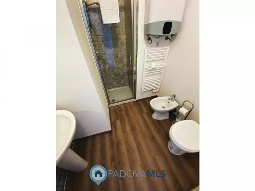 Immagine 12 di Appartamento in vendita  in Piazzale della Stazione a Padova