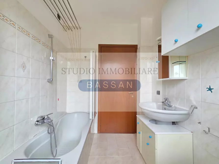 Immagine 10 di Appartamento in affitto  in Via Alfredo Cappellini 37 a Gallarate