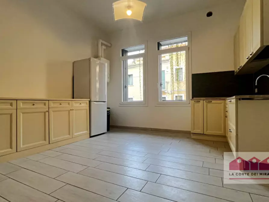 Immagine 1 di Appartamento in affitto  in Via Raffaele Cadorna a Vicenza