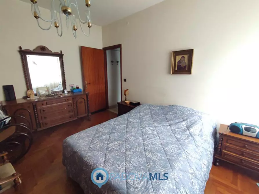 Immagine 11 di Appartamento in vendita  in Via Giovanni Pascoli a Padova