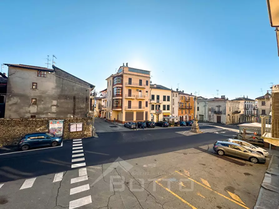 Immagine 17 di Casa bifamiliare in vendita  in Piazza Camillo Benso Conte di Cavour, 8 a Romagnano Sesia
