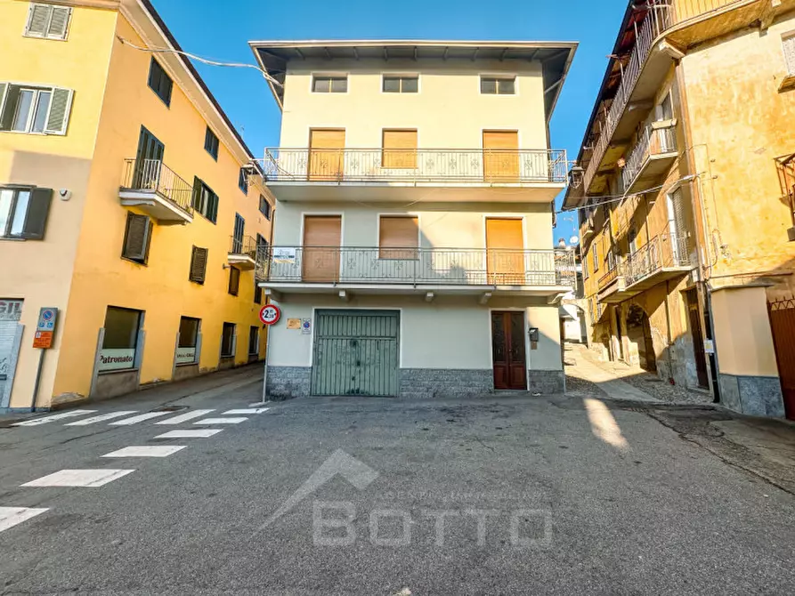 Immagine 18 di Casa bifamiliare in vendita  in Piazza Camillo Benso Conte di Cavour, 8 a Romagnano Sesia