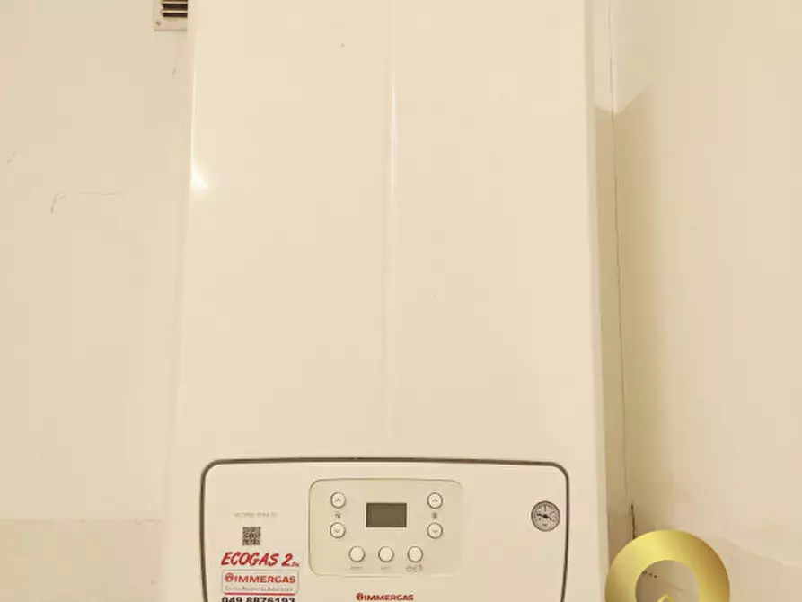 Immagine 17 di Attività commerciale in affitto  in via belzoni 51 a Padova