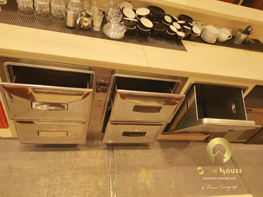 Immagine 19 di Attività commerciale in affitto  in via belzoni 51 a Padova