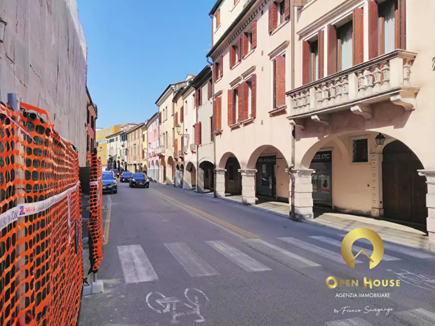 Immagine 30 di Attività commerciale in affitto  in via belzoni 51 a Padova