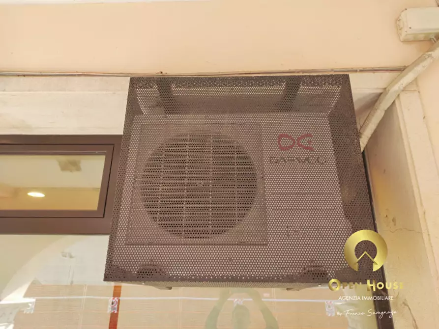 Immagine 32 di Attività commerciale in affitto  in via belzoni 51 a Padova