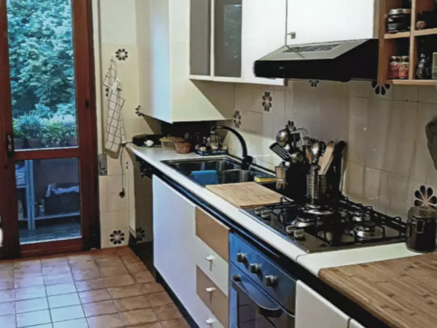 Immagine 3 di Appartamento in vendita  a Rovigo