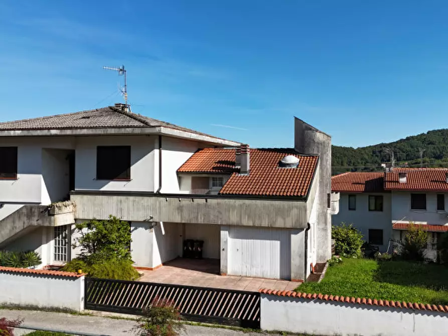 Immagine 3 di Appartamento in vendita  in Via Calbarine 9 a Schio