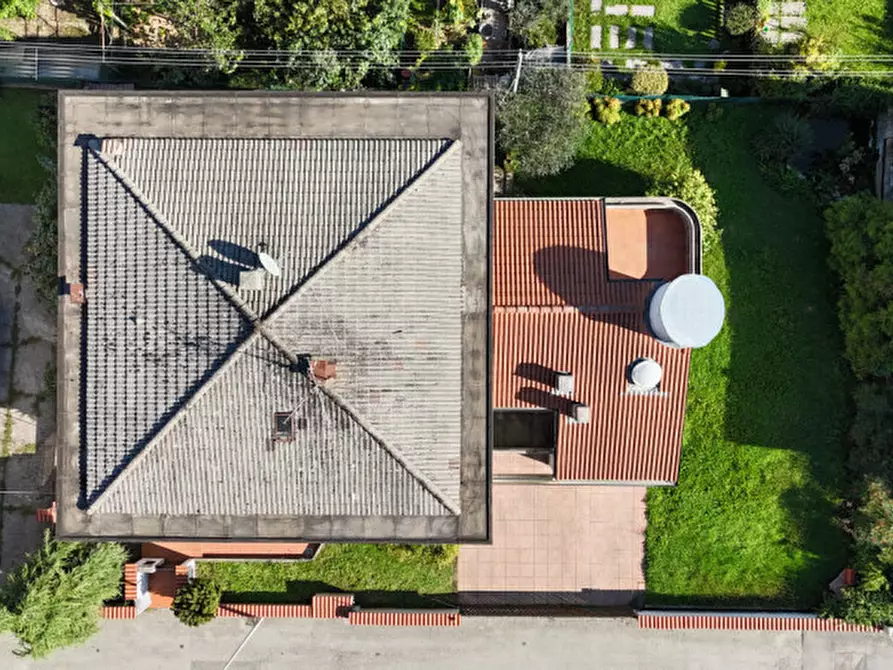 Immagine 5 di Appartamento in vendita  in Via Calbarine 9 a Schio