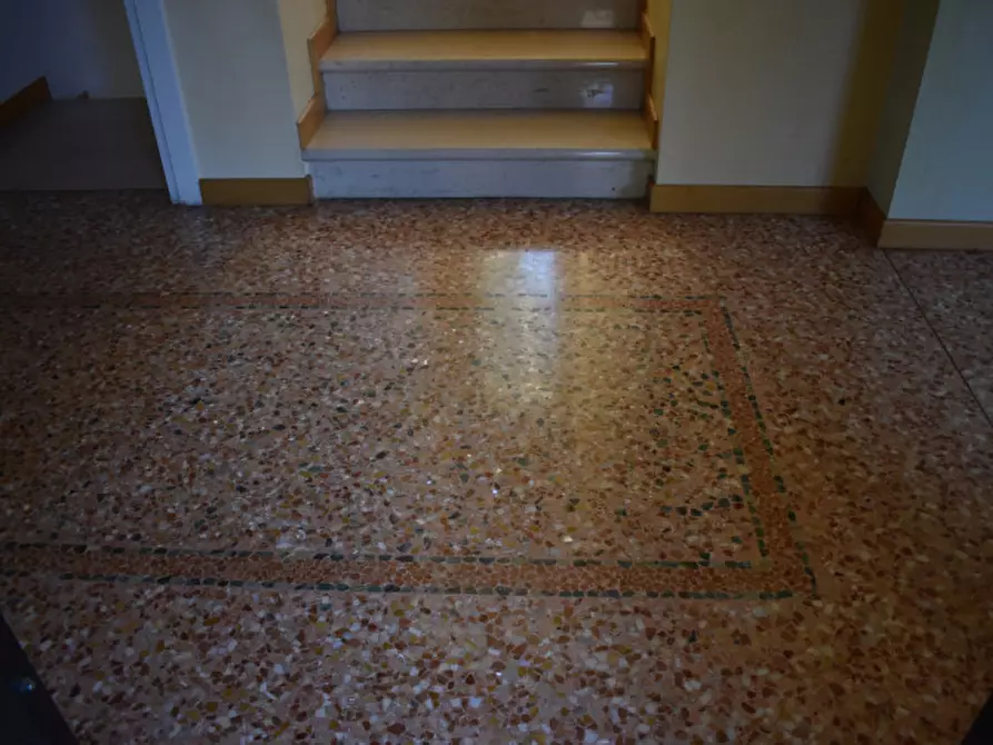 Immagine 5 di Villa in vendita  a Padova