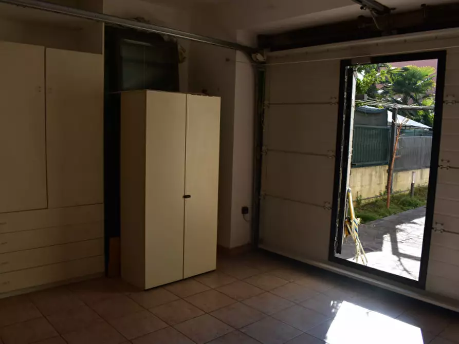 Immagine 34 di Villa in vendita  a Padova