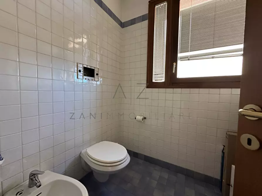 Immagine 10 di Ufficio in affitto  in Via Roma a Castelfranco Veneto