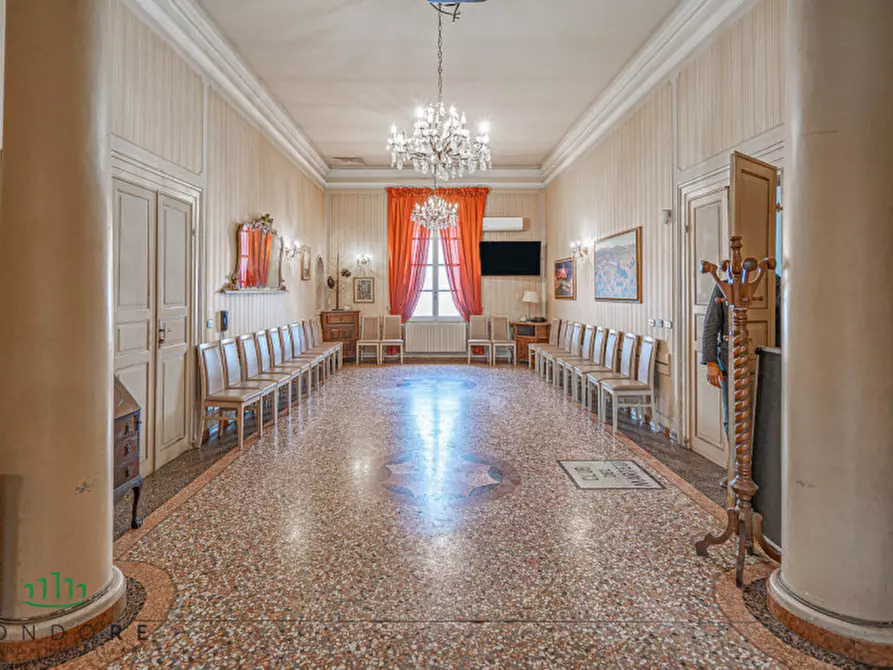 Immagine 14 di Attività commerciale in vendita  in Via San Donato a Bologna