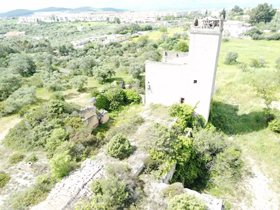 Immagine 28 di Villa in vendita  a Matera