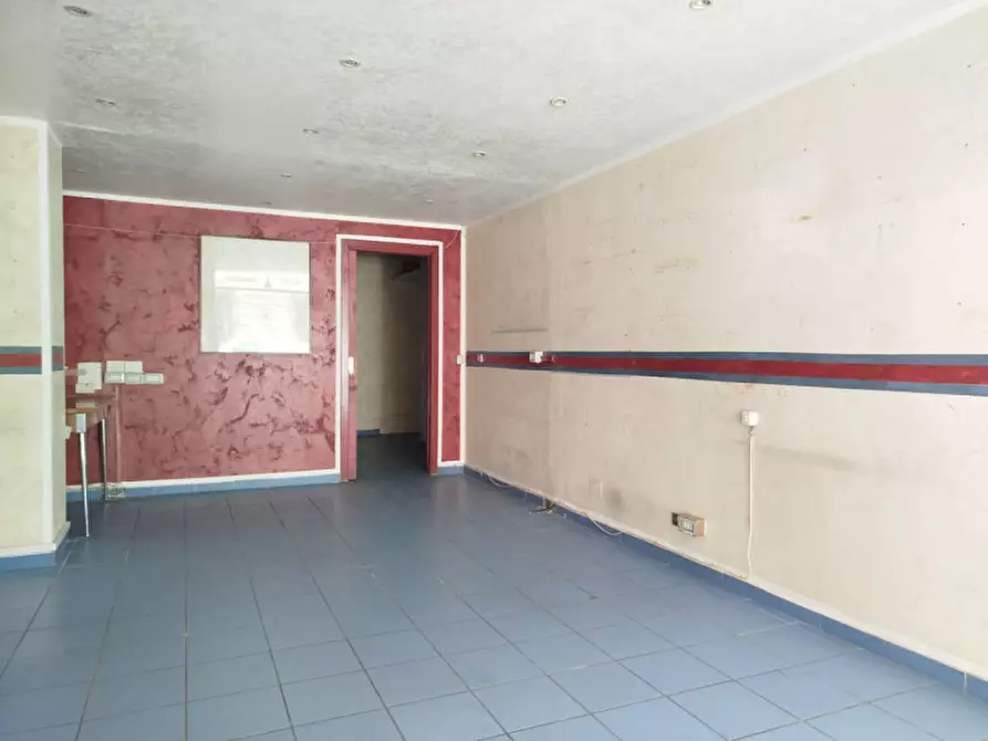 Immagine 8 di Negozio in affitto  in Via Claudio Beaumont 12/E a Torino