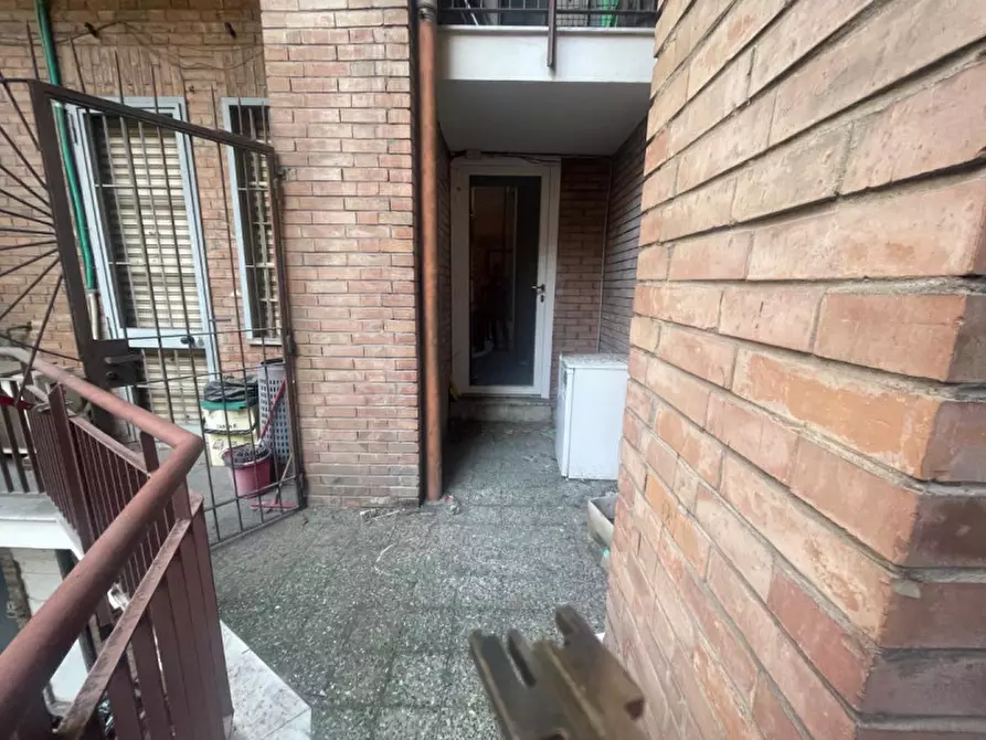 Immagine 16 di Negozio in affitto  in Via Claudio Beaumont 12/E a Torino