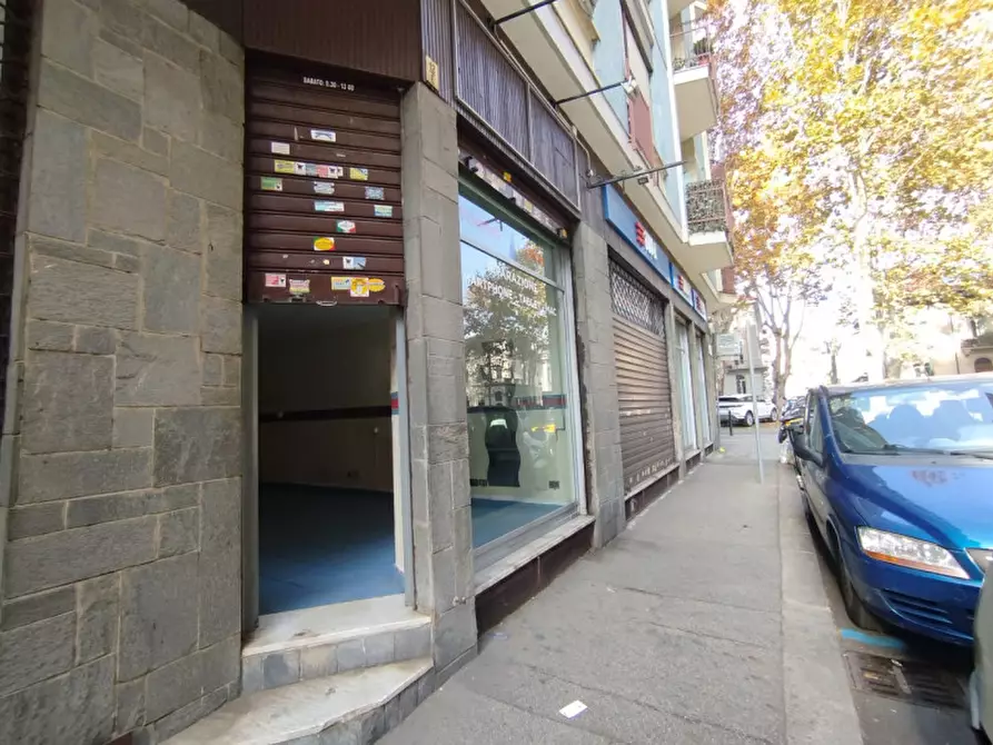 Immagine 17 di Negozio in affitto  in Via Claudio Beaumont 12/E a Torino