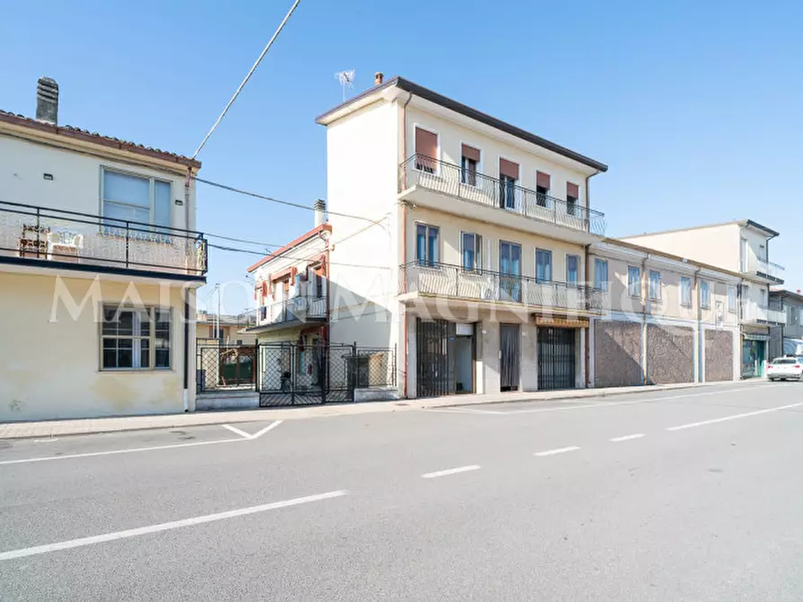 Immagine 1 di Casa indipendente in vendita  in Piazza Vittorio Veneto 58 a Codigoro