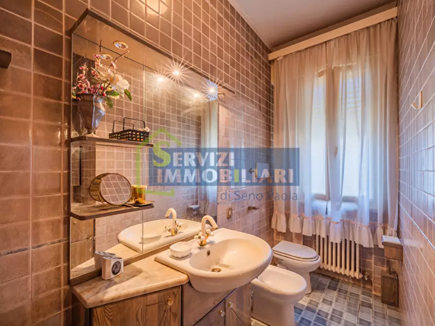 Immagine 12 di Appartamento in vendita  a Rovigo