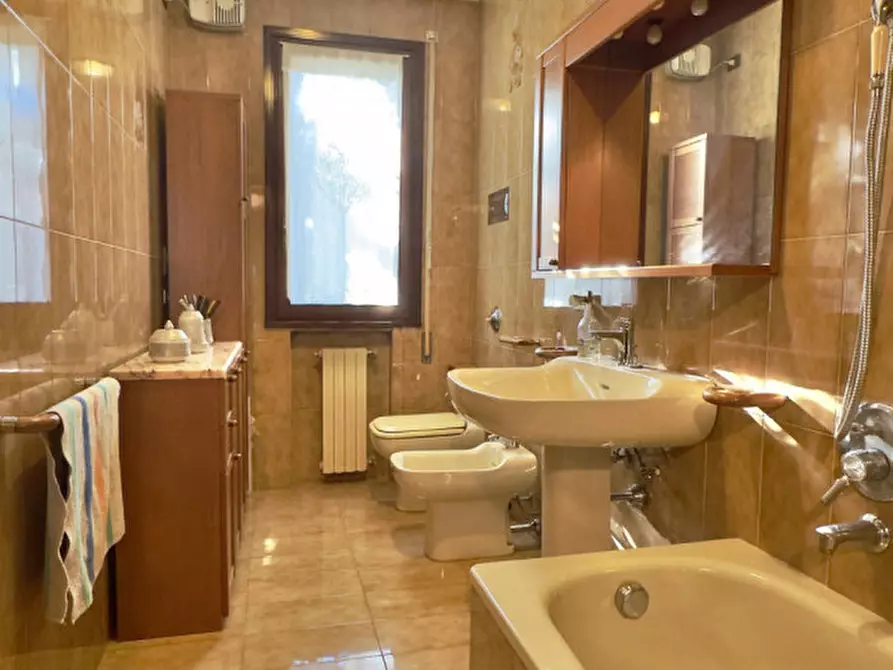 Immagine 9 di Appartamento in vendita  in Via Armando Diaz a Selvazzano Dentro