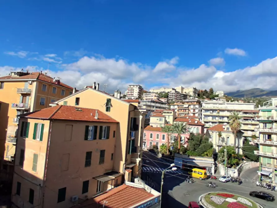 Immagine 5 di Appartamento in vendita  in Via Fiume a San Remo