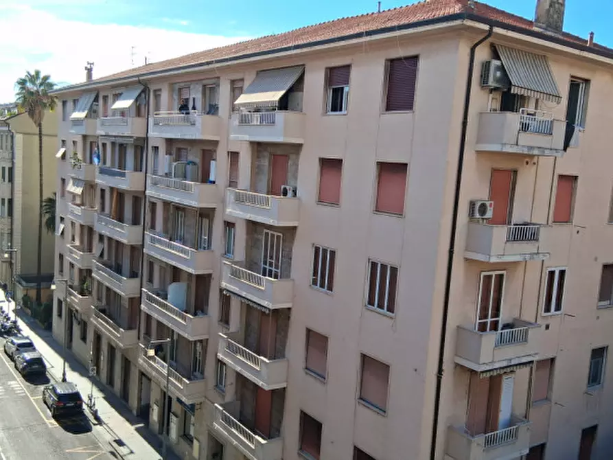 Immagine 6 di Appartamento in vendita  in Via Fiume a San Remo