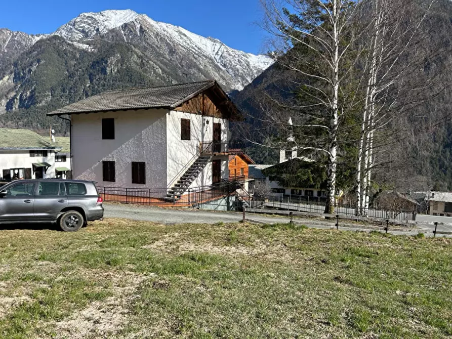 Immagine 3 di Appartamento in vendita  in Frazione Quincod a Challand-Saint-Anselme