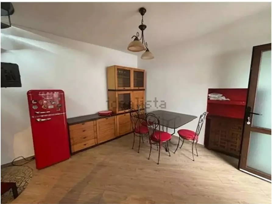 Immagine 2 di Casa indipendente in vendita  in Via Francesco Monico, 2 a Cadegliano-Viconago