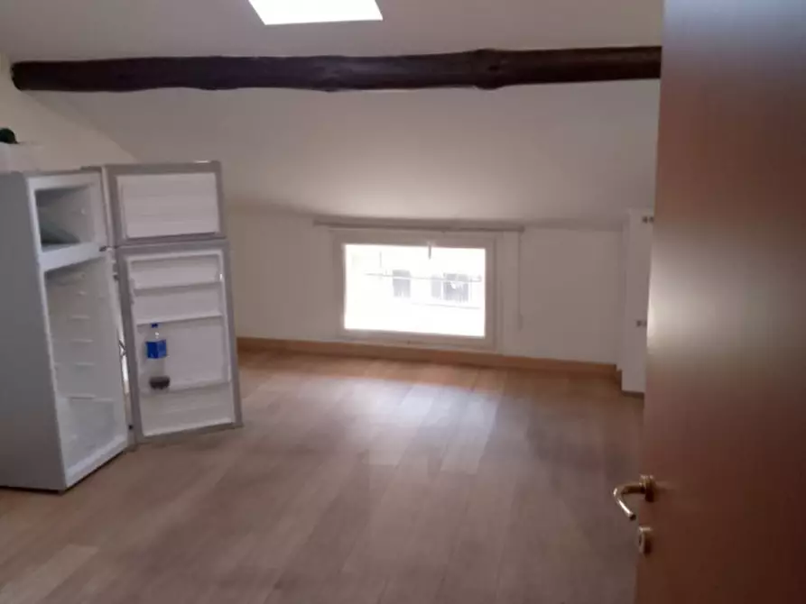 Immagine 1 di Casa indipendente in vendita  in Via Pasubio a Venegono Superiore