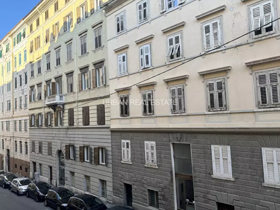 Immagine 14 di Appartamento in affitto  in Via Ugo Foscolo 40 a Trieste