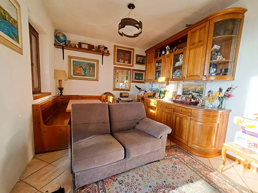 Immagine 4 di Appartamento in vendita  a Passignano Sul Trasimeno