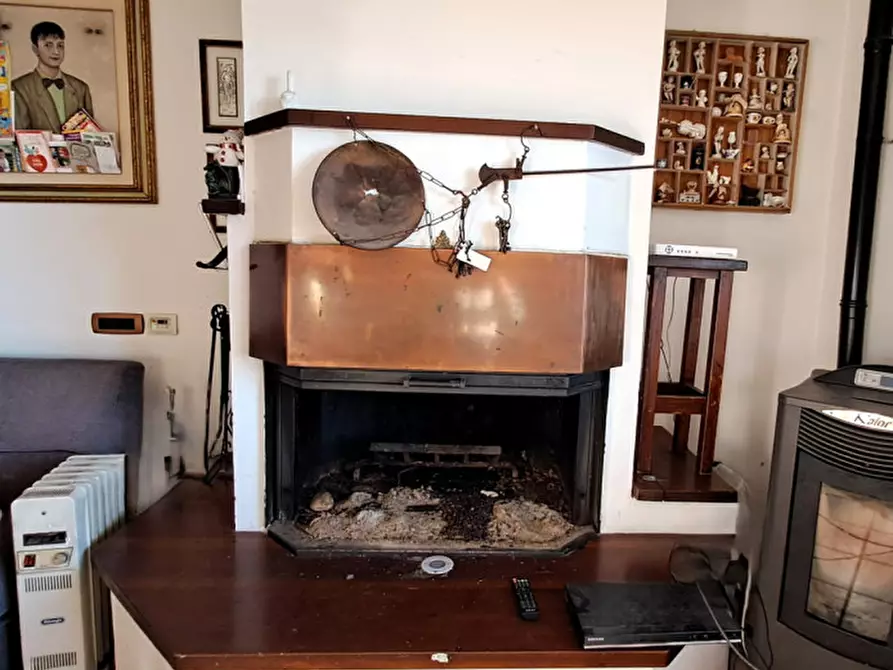 Immagine 9 di Appartamento in vendita  a Passignano Sul Trasimeno