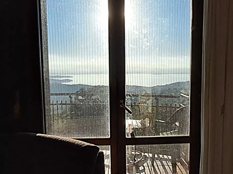 Immagine 12 di Appartamento in vendita  a Passignano Sul Trasimeno