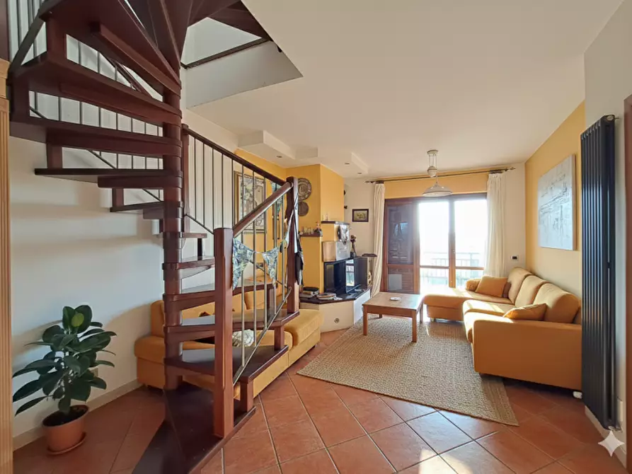 Immagine 20 di Appartamento in vendita  a Passignano Sul Trasimeno