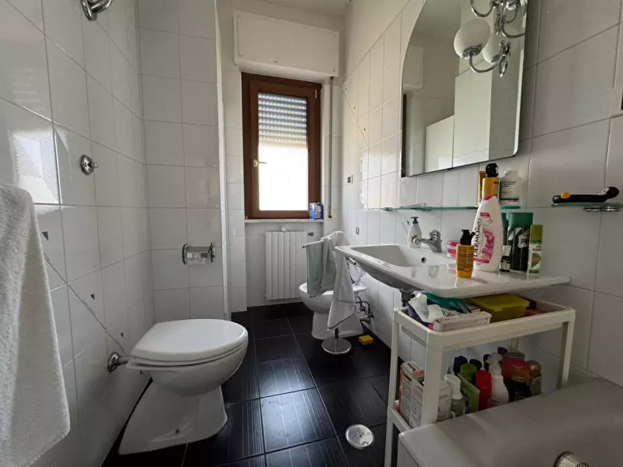 Immagine 11 di Appartamento in vendita  a Matera