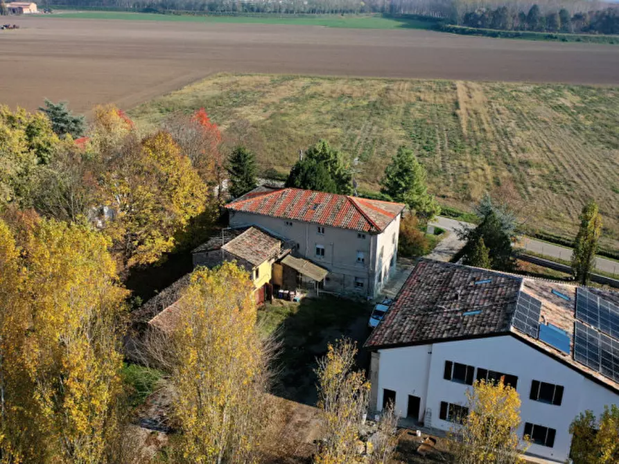 Immagine 18 di Casa bifamiliare in vendita  in Strada Chiesa di Castelnovo 20 a Parma