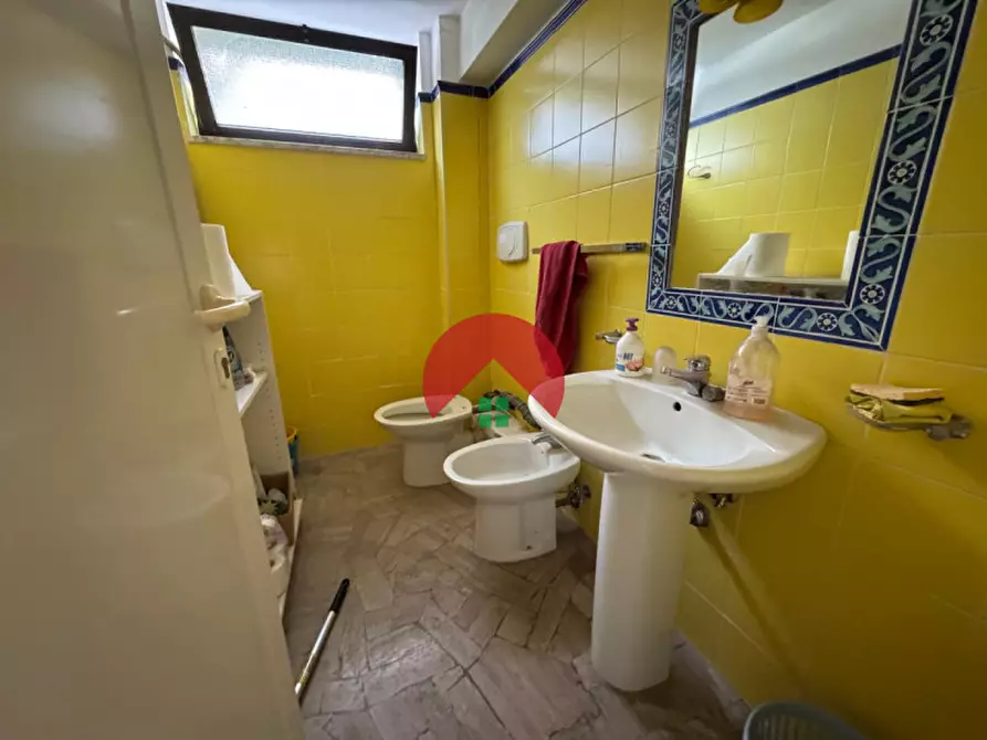 Immagine 7 di Laboratorio in vendita  in Via Nazionale a Matera