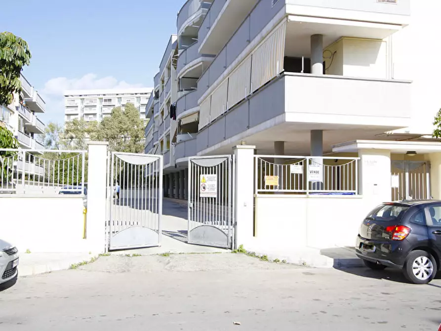 Immagine 4 di Garage in vendita  in Via Ungaretti a Gallipoli