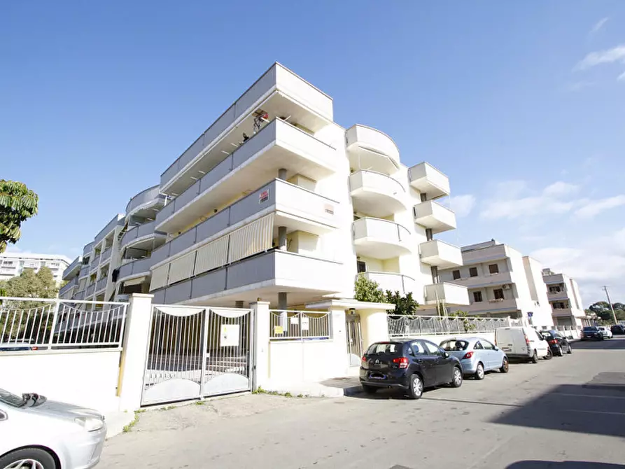 Immagine 5 di Garage in vendita  in Via Ungaretti a Gallipoli