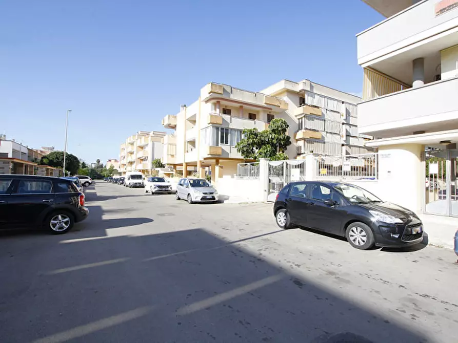 Immagine 16 di Garage in vendita  in Via Ungaretti a Gallipoli