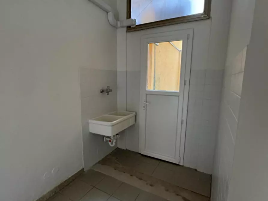 Immagine 11 di Negozio in affitto  in Via Giuseppe Caprin 49 a Grado