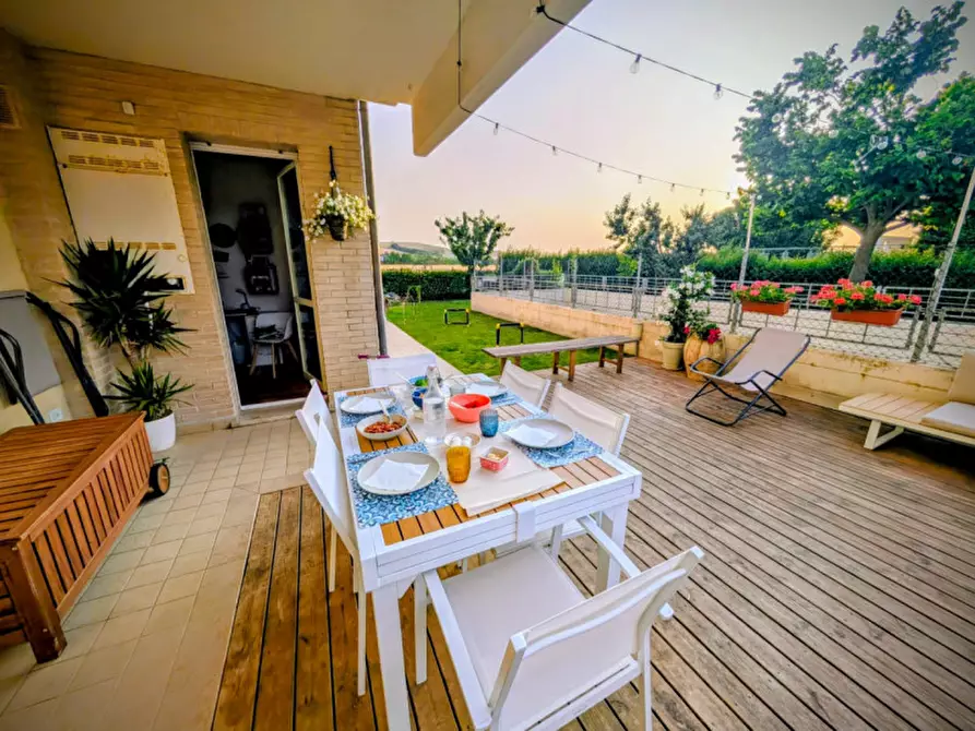 Immagine 1 di Appartamento in vendita  a Senigallia