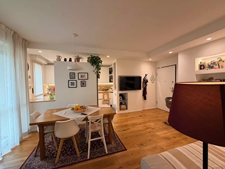 Immagine 2 di Appartamento in vendita  a Senigallia