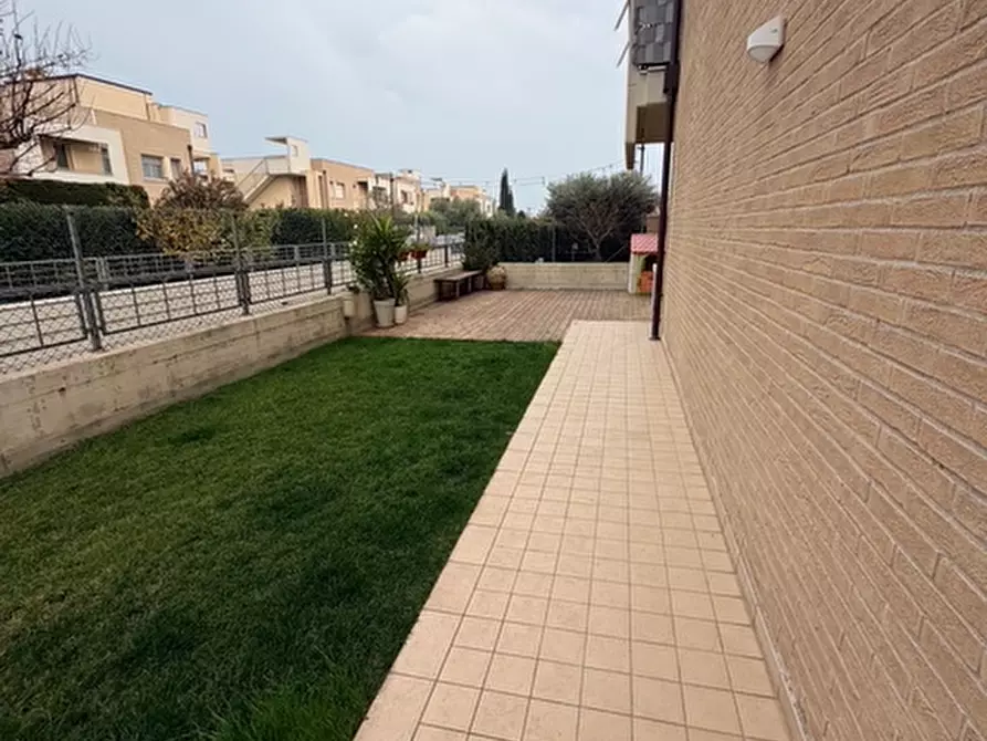 Immagine 13 di Appartamento in vendita  a Senigallia