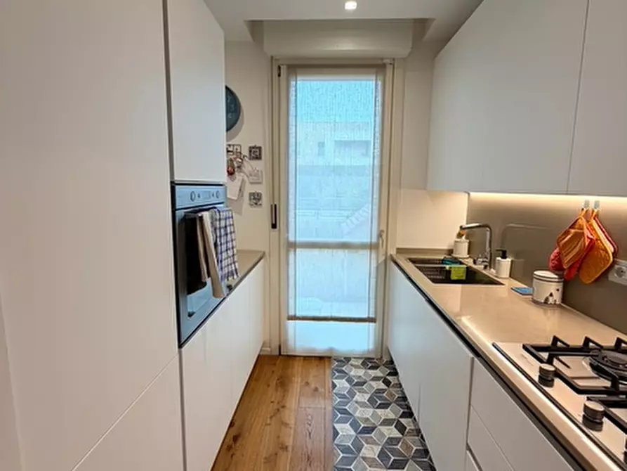 Immagine 16 di Appartamento in vendita  a Senigallia