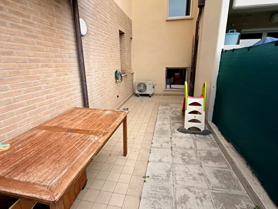 Immagine 19 di Appartamento in vendita  a Senigallia