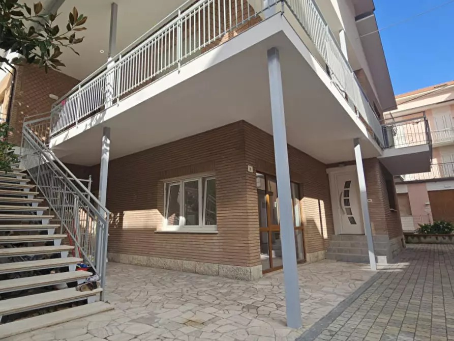 Immagine 5 di Appartamento in vendita  in viale palotta11 a Rimini