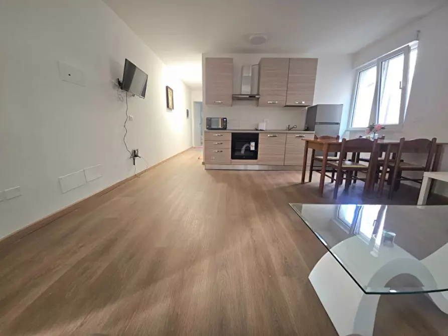 Immagine 6 di Appartamento in vendita  in viale palotta11 a Rimini