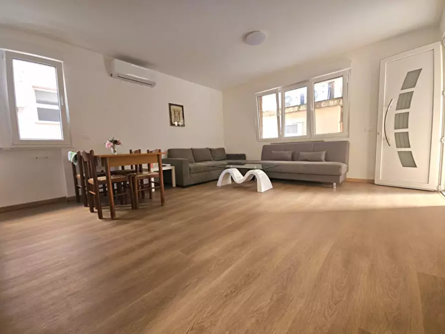 Immagine 8 di Appartamento in vendita  in viale palotta11 a Rimini