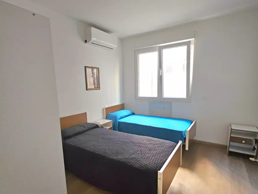 Immagine 16 di Appartamento in vendita  in viale palotta11 a Rimini